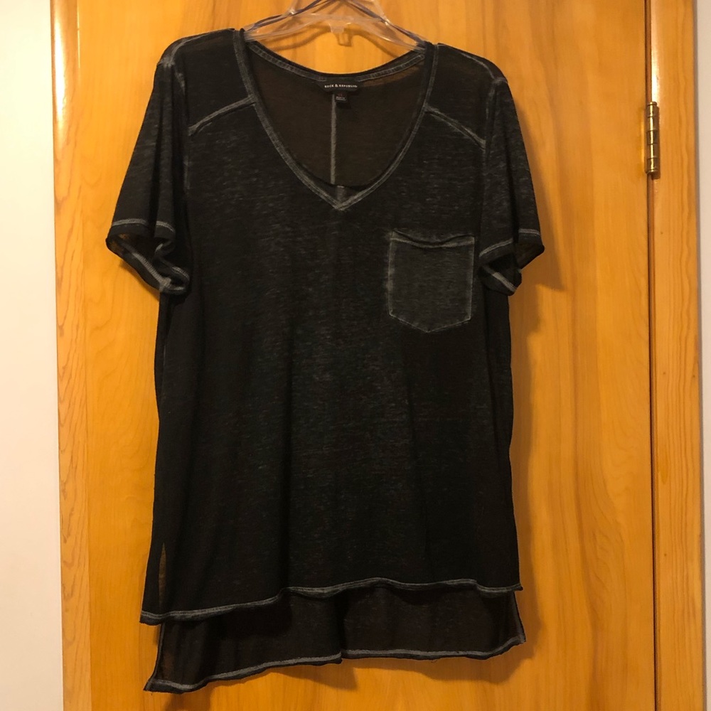 Rock & Republic Dark Gray VNeck Tee Sz XL